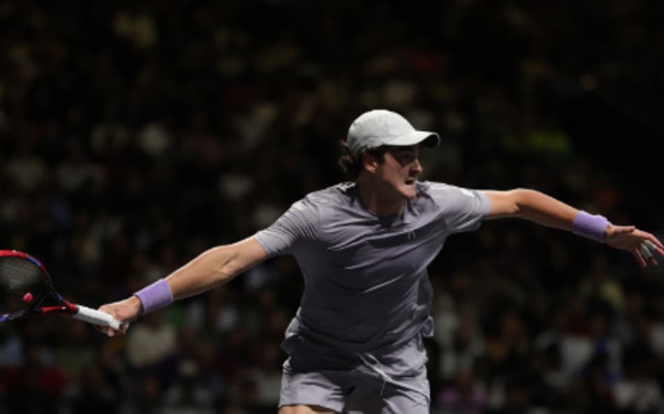 João Fonseca na vitória na estreia do Masters 1000 de Paris (Divulgação)