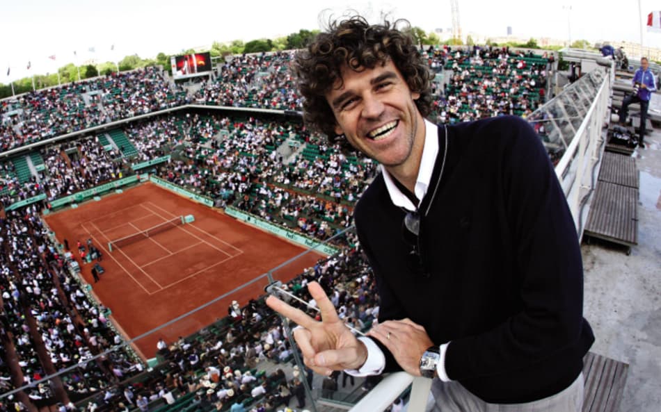 Guga Kuerten na quadra central de Roland Garros