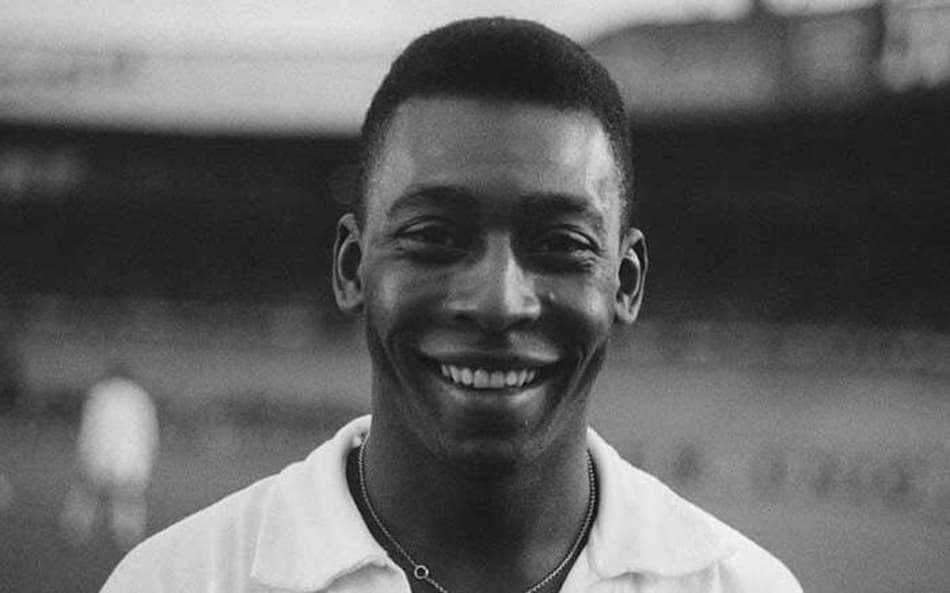 Pelo Santos, Pelé ganhou duas Libertadores e dois Mundiais Interclubes em 62 e 63