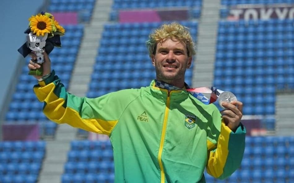 Pedro Barros foi prata no skate park masculino nos Jogos Olímpicos de Tóquio (Foto: Lionel Bonaventure/ AFP)