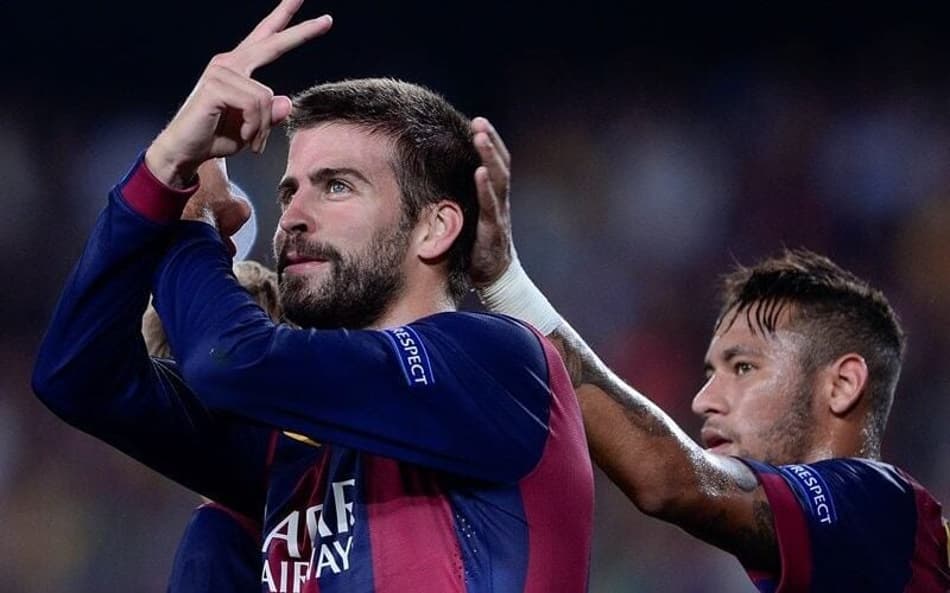 Piqué e Neymar são os que mais tiveram que pagar multas (Josep Lago/AFP)
