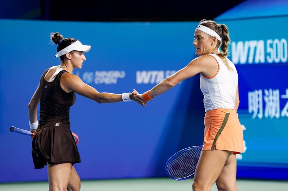 Luisa Stefani vence semifinal do WTA 500 de Ningbo. (Foto: Reprodução)