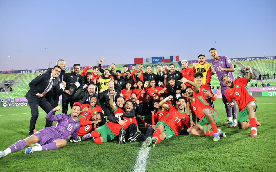 Seleção sub-20 do Marrocos comemora após se classificar à final do Mundial