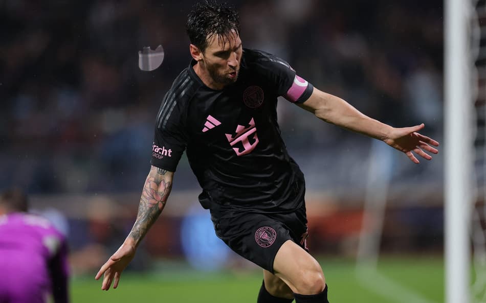 Lionel Messi comemora gol contra o New York City