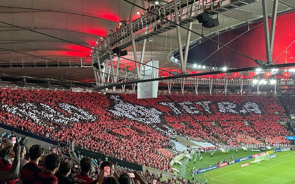 Mosaico da torcida do Flamengo contra o Central Córdoba