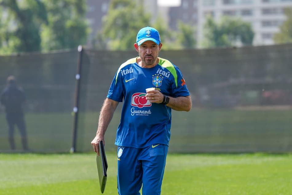 Ramon Menezes foi demitido do Brasil Sub-20