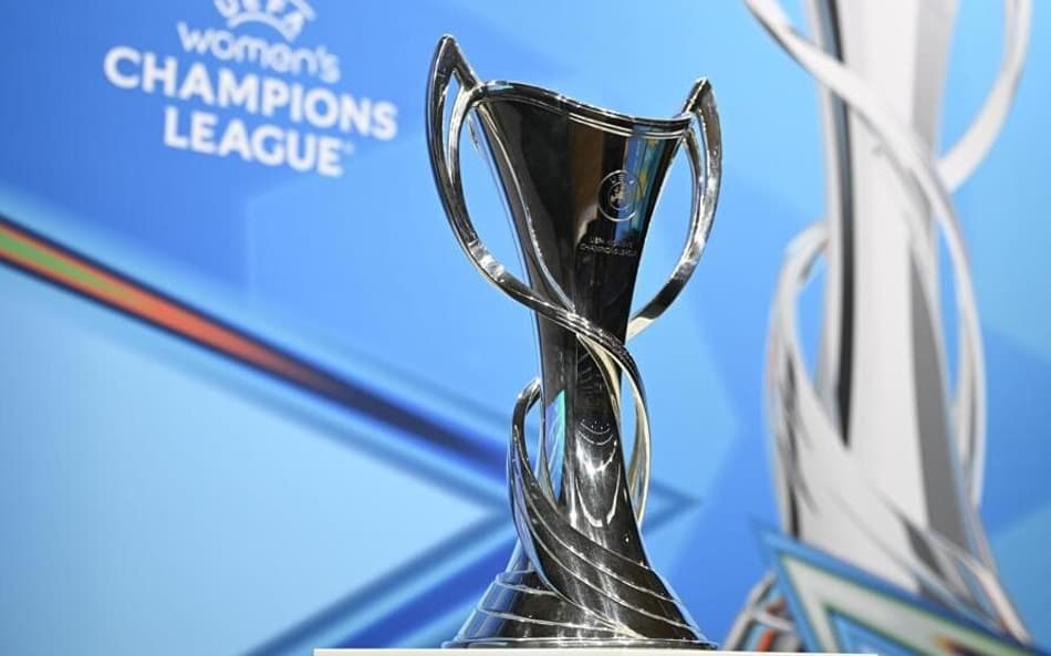 Troféu da Champions League Feminina (Foto: Reprodução/Uefa)
