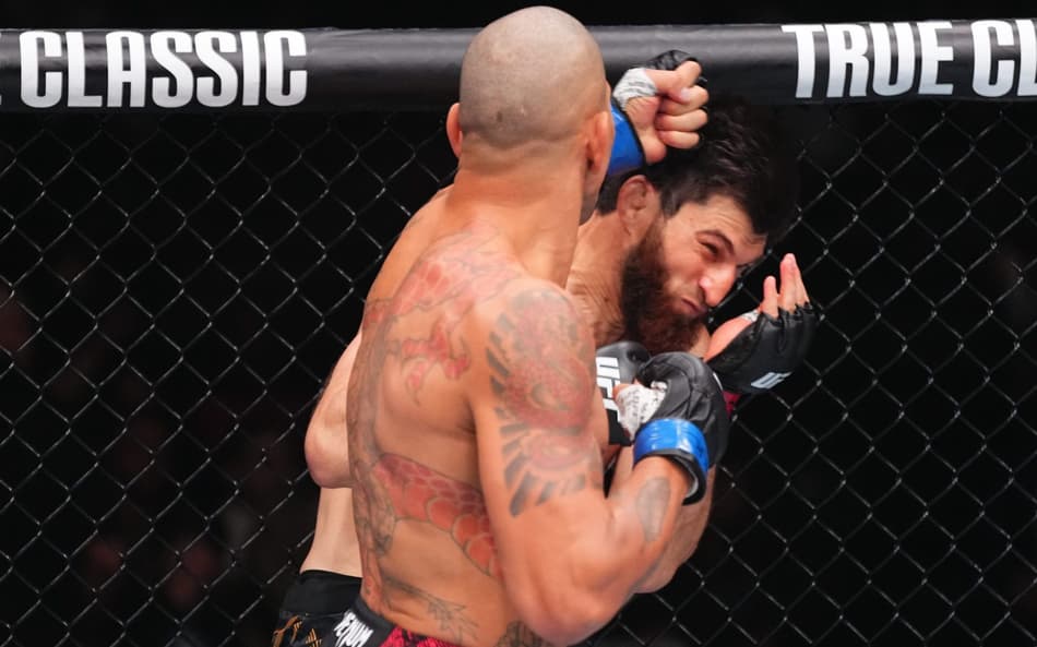 Ankalaev perdeu para Poatan no UFC 320 (Foto: Reprodução Twitter UFC)