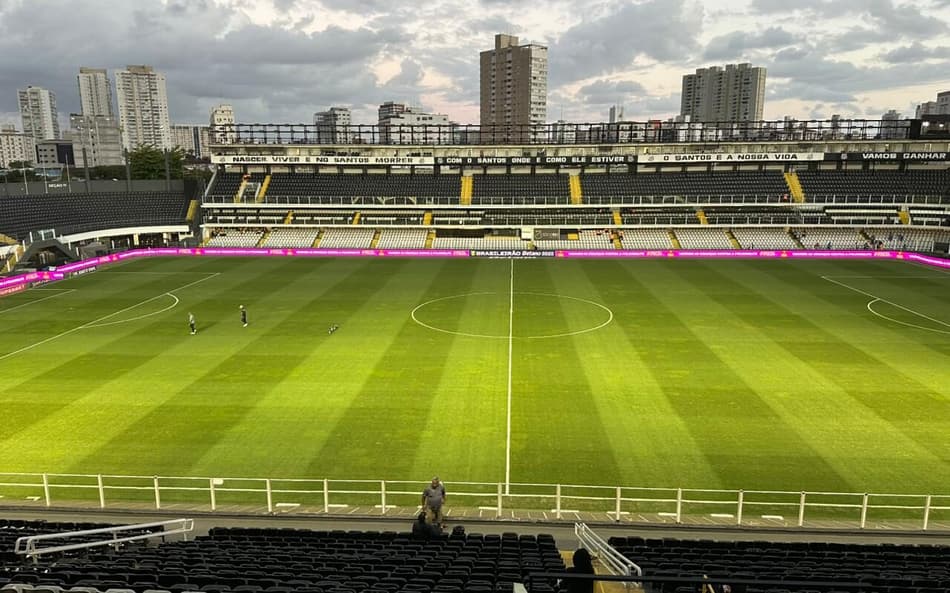 Vila Belmiro antes de Santos x Vitória (Foto: Juliana Yamaoka / Lance)