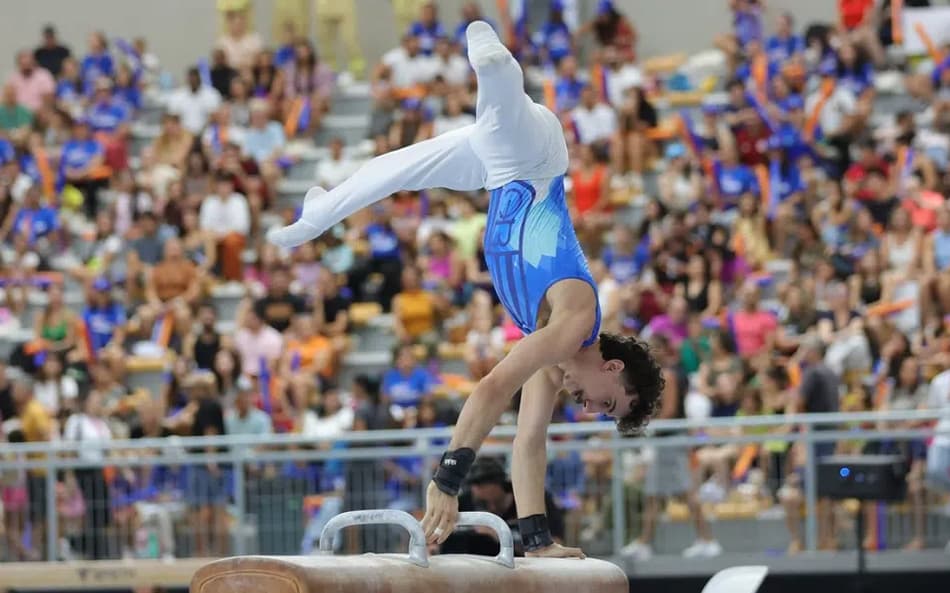 Vitaliy Guimarães é atleta do Minas Tênis Clube (Foto: Melogym/ CBG)
