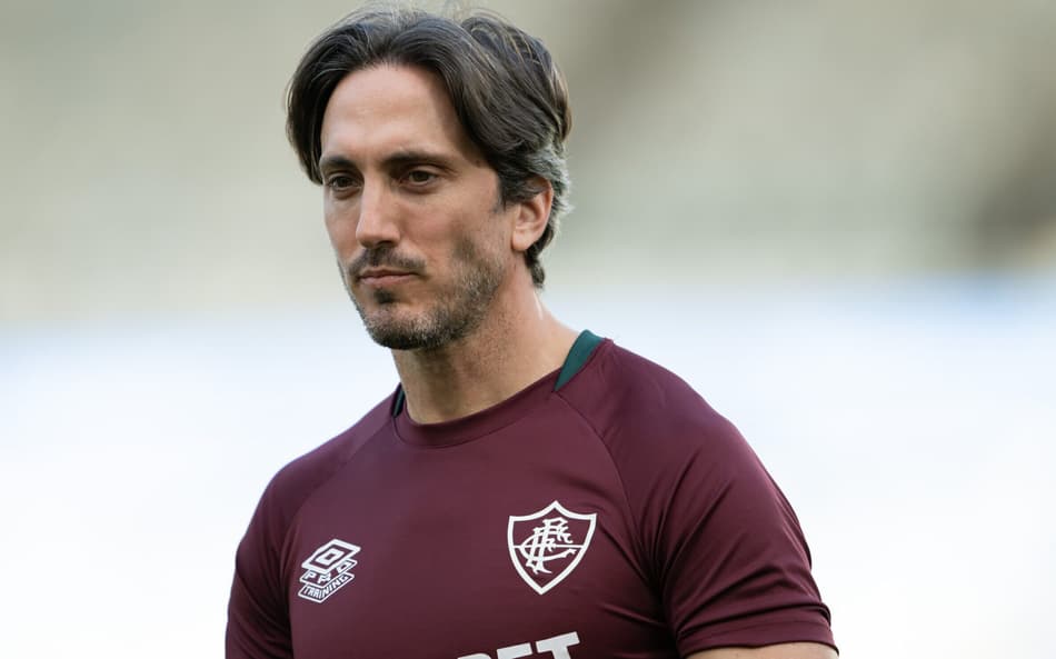 Zubeldia, treinador do Fluminense, no clássico contra o Botafogo pelo Brasileirão