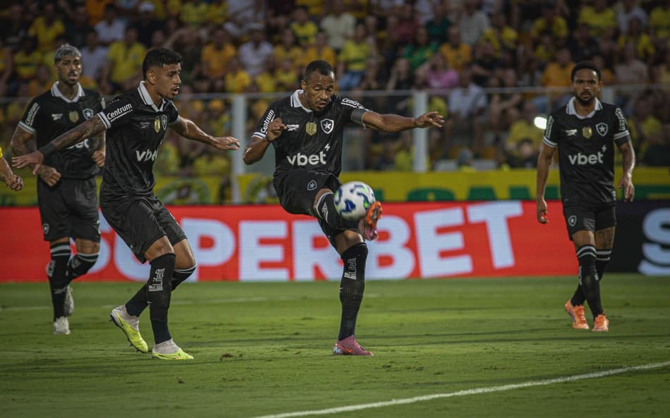 Botafogo empatou sem gols com o Mirassol (Foto: Ze Rafael Photo/Gazeta Press)