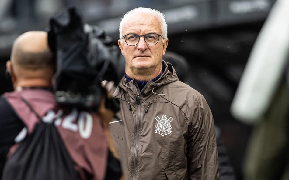 Dorival Jr. durante a partida do Corinthians contra o Grêmio (Foto: Jhony Inacio/Agencia Enquadrar/Gazeta Press)