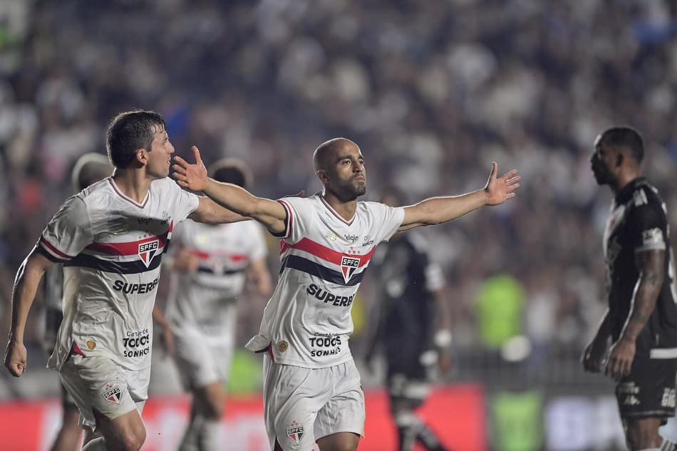 Vasco x São Paulo pelo Campeonato Brasileiro (Foto: Thiago Ribeiro/AGIF/ Gazeta Press)