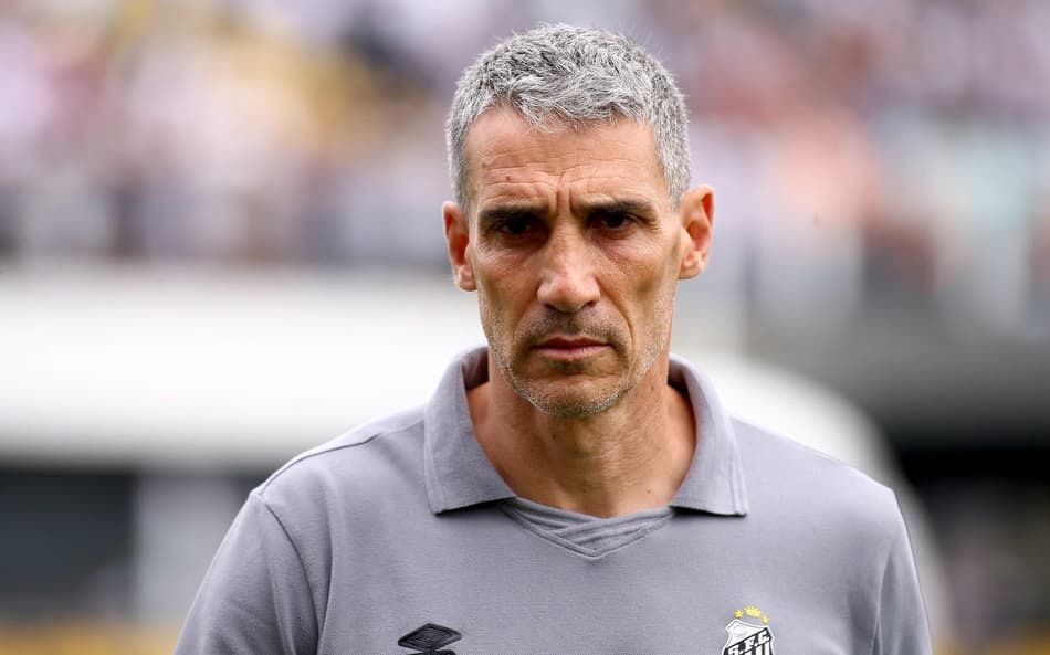 Vojvoda comandou o Santos em dez partidas nesta temporada. (Foto: Mauricio De Souza/AGIF Mauricio De Souza/AGIF/ Gazeta Press)