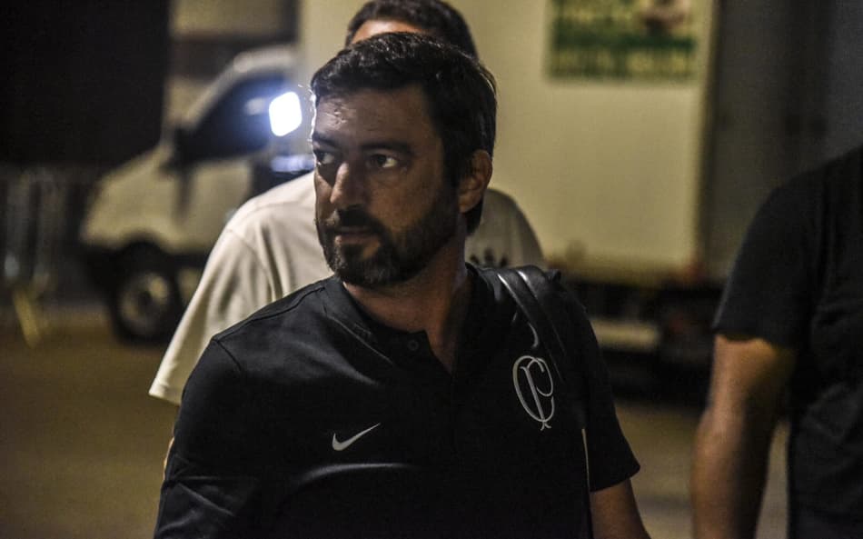 Corinthians: Duilio é ouvido pelo MP para explicar gastos com cartão do clube