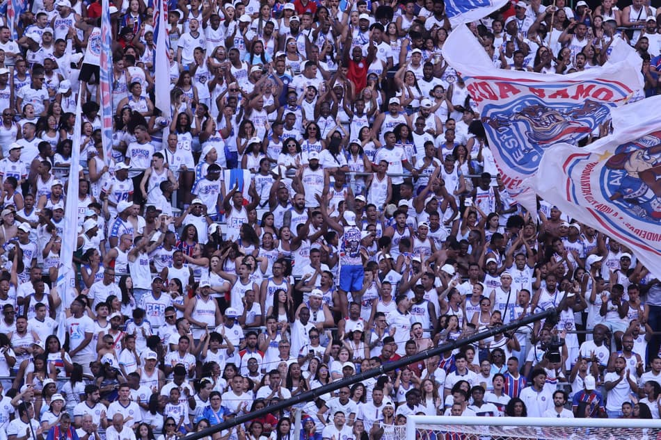 Torcida do Bahia faz a festa na Arena Fonte Nova (Foto: Maurí­cia Da Matta/W9 PRESS/GAZETAPRESS)