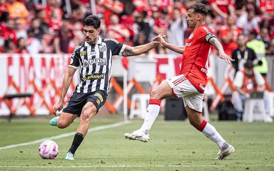 Santos e Internacional se enfrentaram pela última vez no Beira-Rio em outubro de 2023. Na ocasião, o Peixe perdeu por 7 a 1. (Foto: Raul Baretta/ Santos FC)