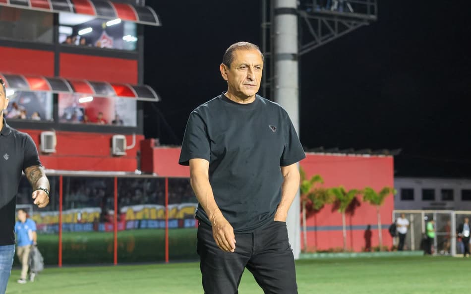 Ramón Díaz, técnico do Internacional