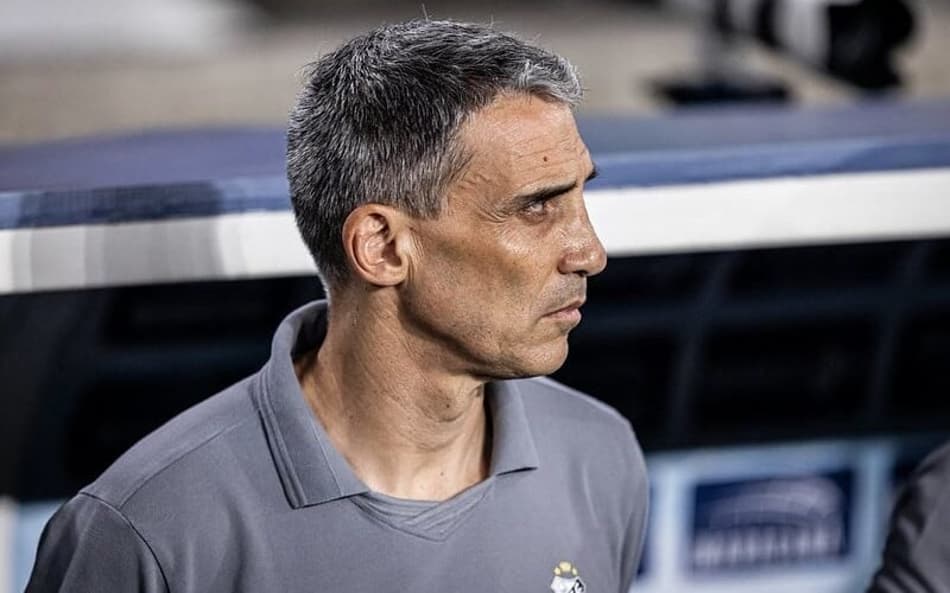 Vojvoda acumula 2 vitórias em 12 jogos no comando do Santos. (Foto: Raul Baretta/ Santos FC)