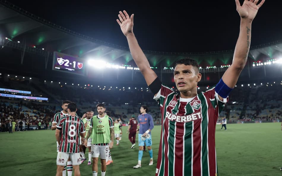 Thiago Silva comemora vitória do Fluminense sobre o Flamengo (Foto: Lucas Meçon/ Fluminense)