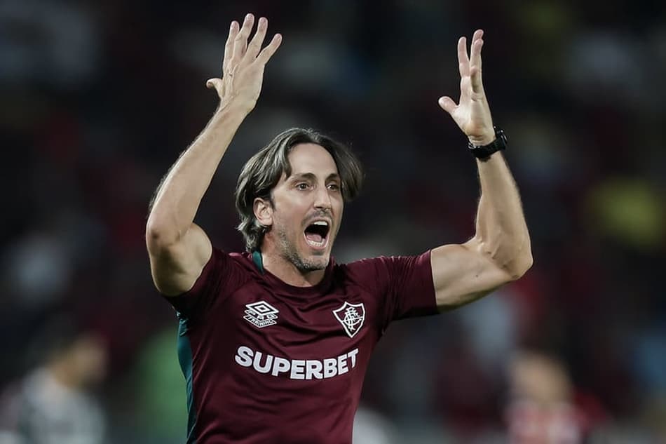 Zubeldía prepara um time modificado do Fluminense (Foto: Marcelo Gonçalves/ Fluminense FC)