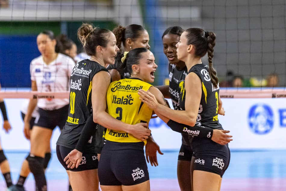 Praia Clube vence Mackenzie pela Superliga Feminina (Foto: Divulgação/ Praia Clube Uberlândia)