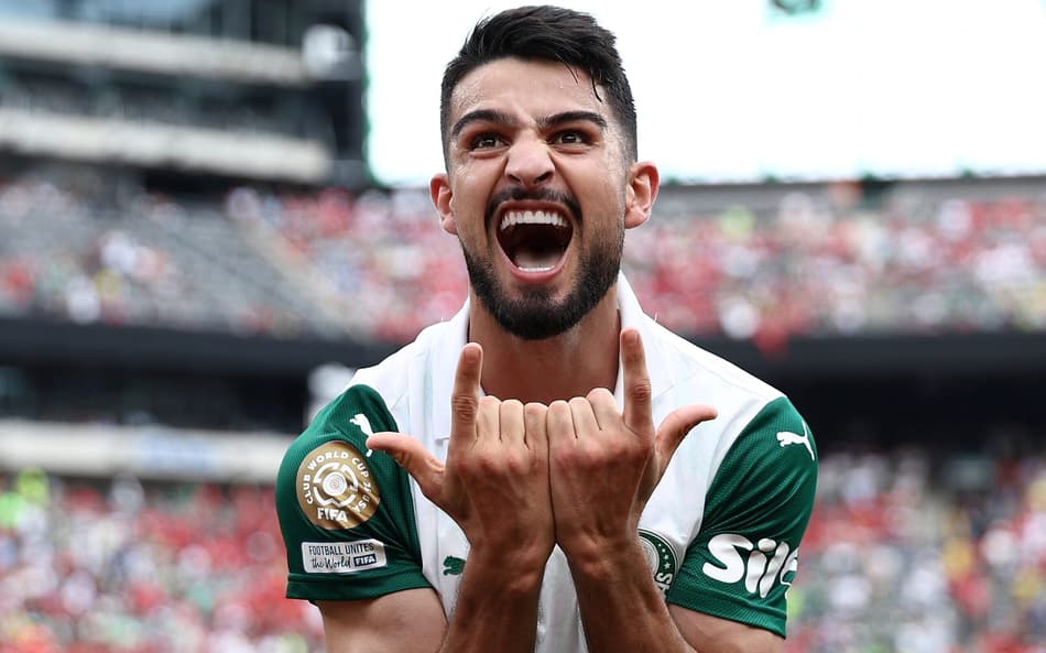 Flaco López comemora seu gol pelo Palmeiras contra o Al-Ahly no Mundial (Foto: FRANCK FIFE / AFP)