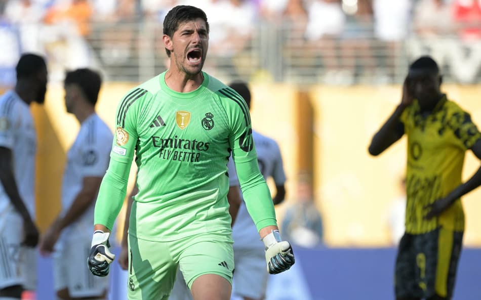 Thibaut Courtois comemora classificação do Real Madrid no Mundial