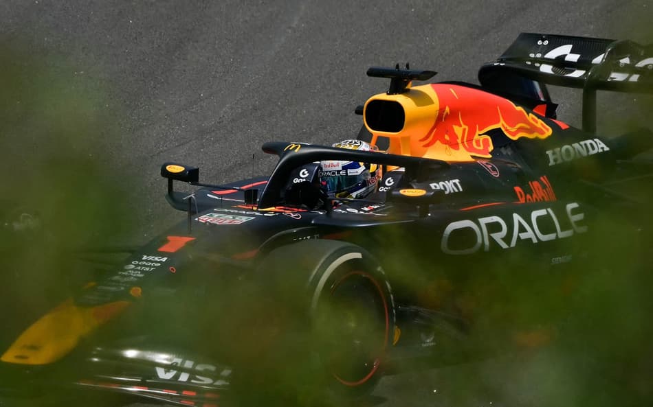Max Verstappen no primeiro treino livre do GP de Interlagos (Foto: Nelson Almeida/ AFP)