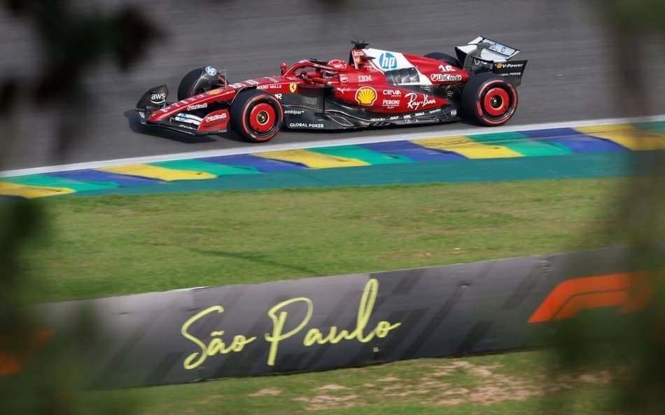 Leclerc no Autódromo de Interlagos (Foto: Miguel Schincariol/ AFP)