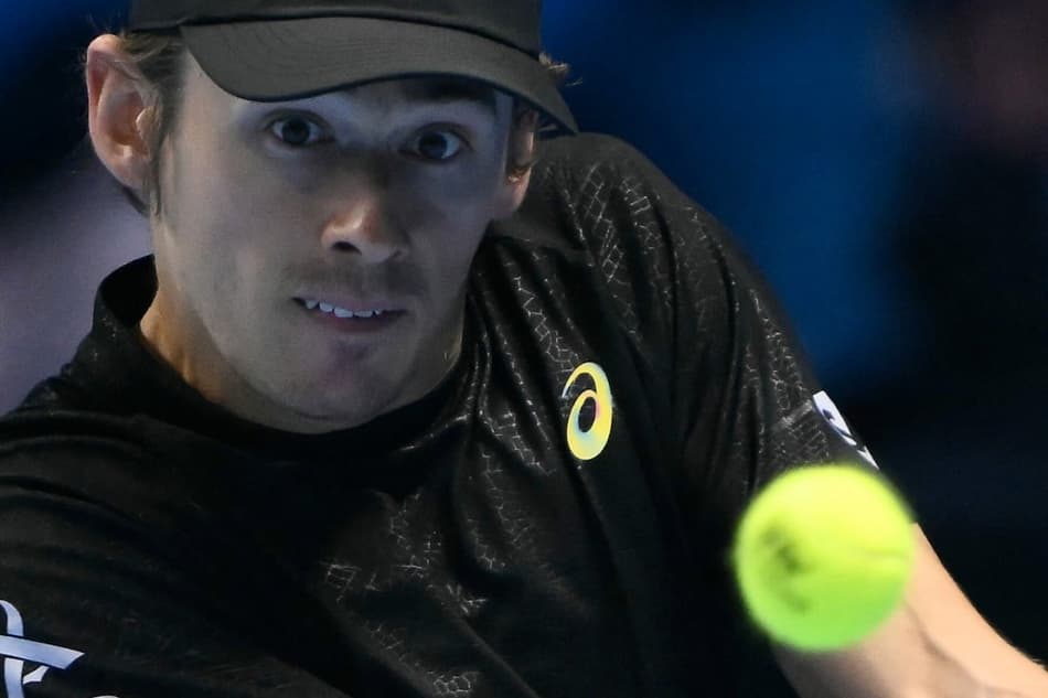 Alex de Minaur na vitória sobre Taylor Fritz no ATP Finals (Foto: Marco BERTORELLO / AFP)