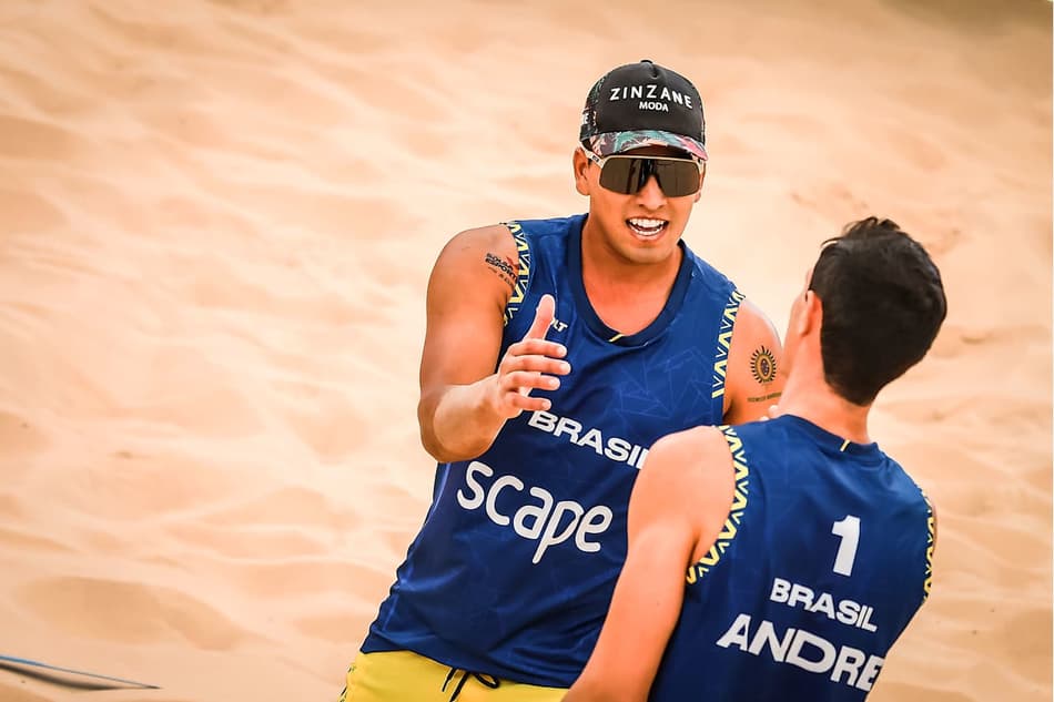 Andre e Renato no Mundial de Vôlei de Praia 2025 (Foto: Volleyball World)