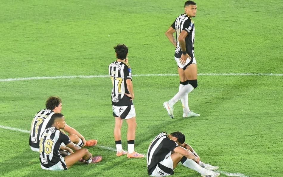 Imprensa portuguesa repercute vice do Atlético-MG na Sul-Americana: 'Pesadelo'