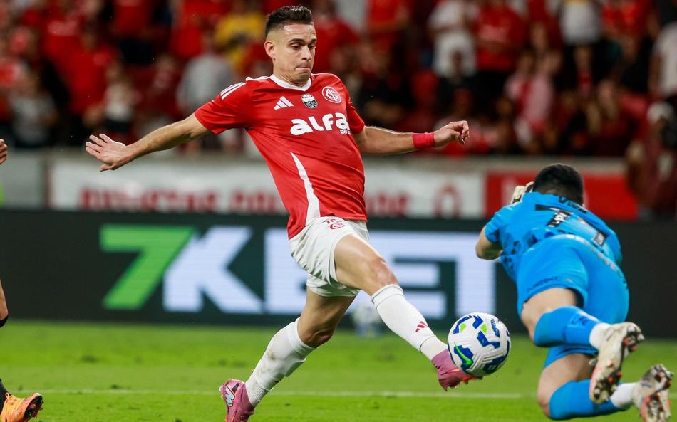 Chances perdidas em Internacional x Santos chamam atenção: 'Incrível'