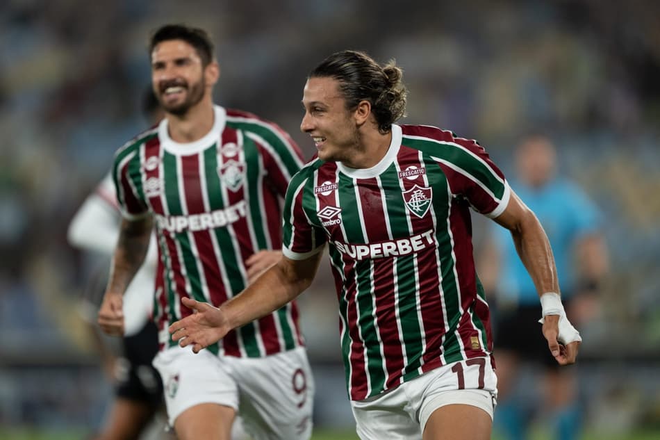 Canobbio comemora seu gol no jogo do Fluminense contra o São Paulo pelo Brasileirão