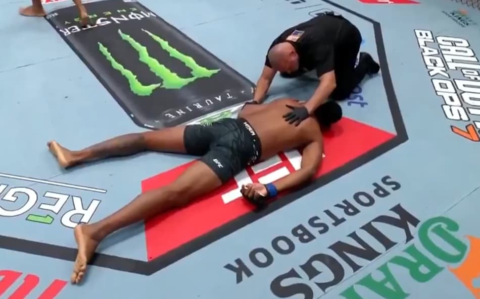 Brasileiro Kevin Christian é derrotado no UFC Vegas (Foto: Reprodução / ESPN / X)