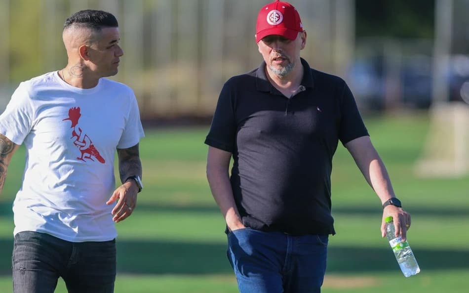 Andrés D'Alessandro e Alessandro Barcellos, dirigentes do Internacional
