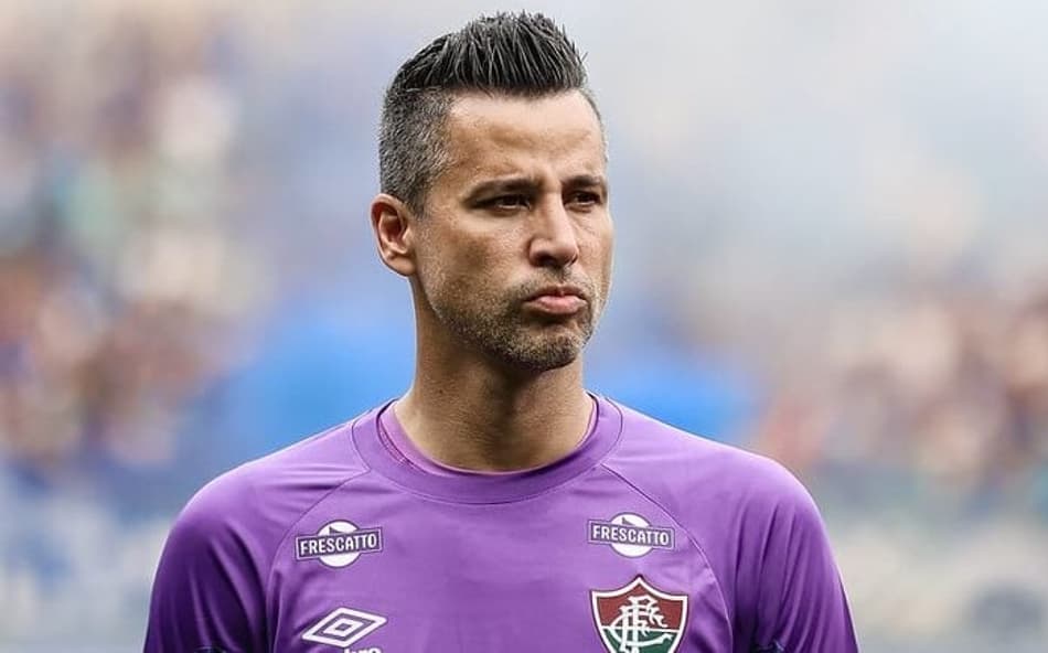 Fábio em ação na partida entre Cruzeiro e Fluminense, em partida pelo Brasileirão (Foto: Lucas Merçon/Fluminense)