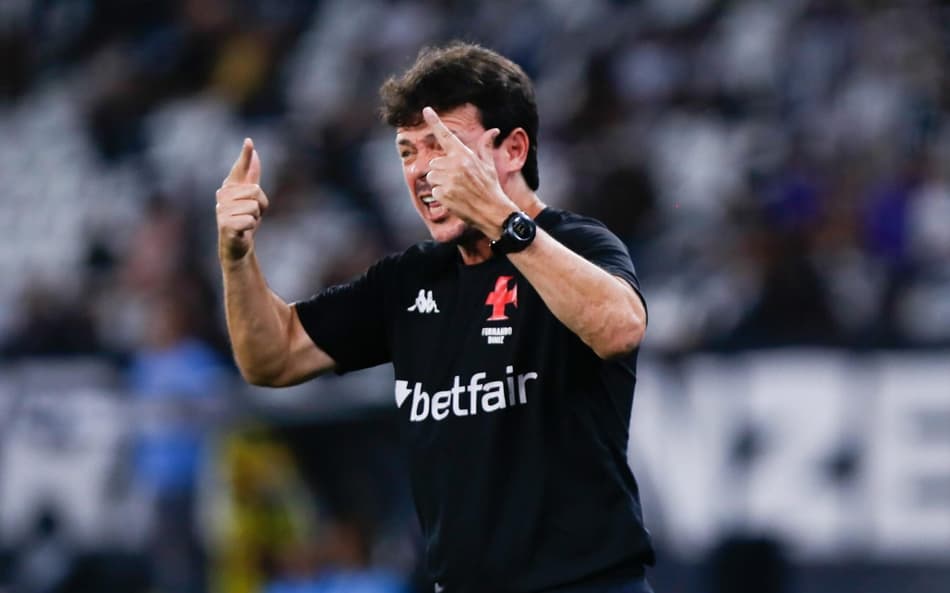 Fernando Diniz vive momento delicado no Brasileirão, antes de decisão na Copa do Brasil (Foto: JOÃO SALLES/Agencia Enquadrar/Gazeta Press)