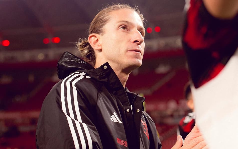 Filipe Luís celebra vitória do Flamengo sobre o Internacional na Libertadores (Foto: Adriano Fontes / Flamengo)