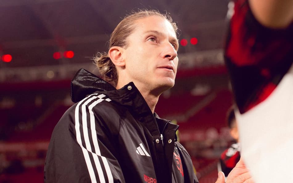 Filipe Luís celebra vitória do Flamengo sobre o Internacional na Libertadores (Foto: Adriano Fontes / Flamengo)