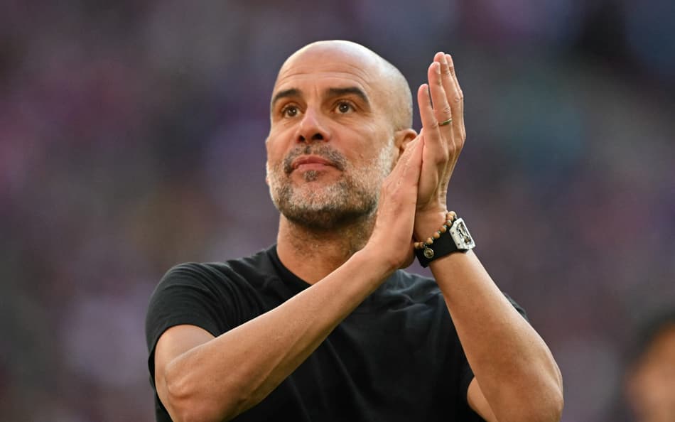 Manchester City de Guardiola anunciou Rayan Aït-Nouri (Foto: Glyn Kirk/AFP)