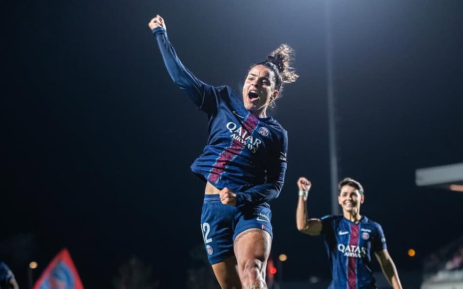 Isabela Chagas comemora gol pelo PSG. (Foto: PSG/Reprodução)