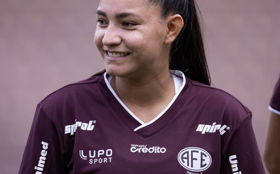 Micaelly em campo pela Ferroviária. (Foto: Douglas Moreti/Divulgação)