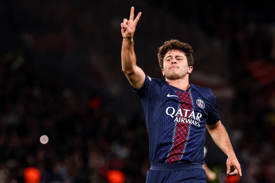 João Neves comemorando o gol marcado contra o Bayern