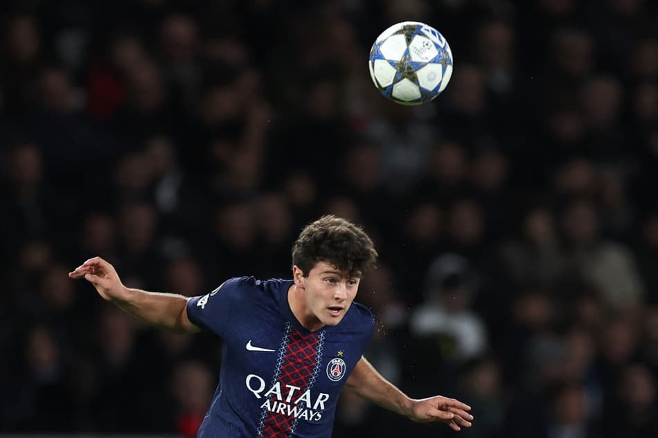 João Neves em ação no duelo contra o Bayern