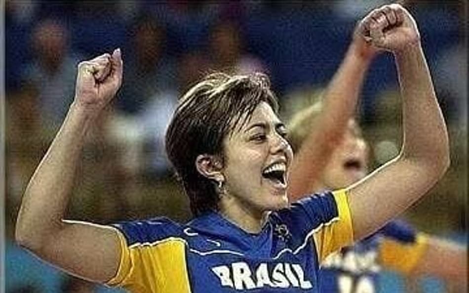 Leila Barros pela Seleção Brasileira (Foto: Reprodução/ X)