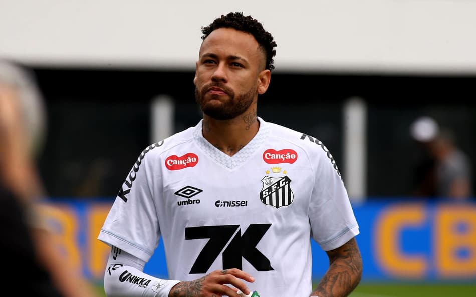 Neymar Jr jogador do Santos durante partida contra o Fortaleza no estadio Vila Belmiro pelo campeonato Brasileiro A 2025.