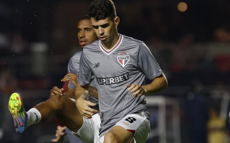 São Paulo atualiza situação médica de Oscar